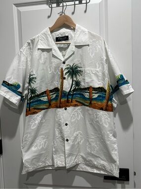 Favant Men’s White Hawaiian Button-Down Shirt with Palm & Surf Border